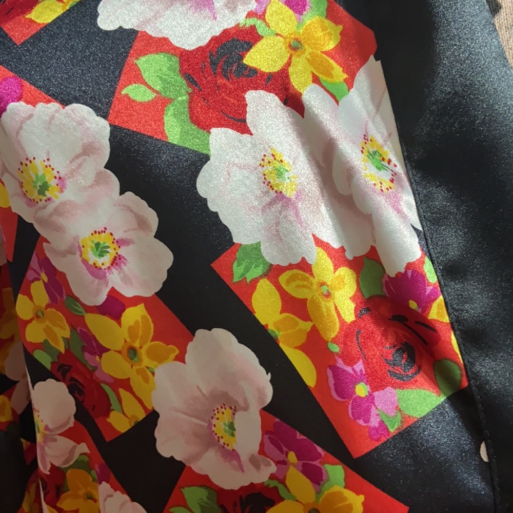 Kimono Style Silky Robe - Picture 6 of 7